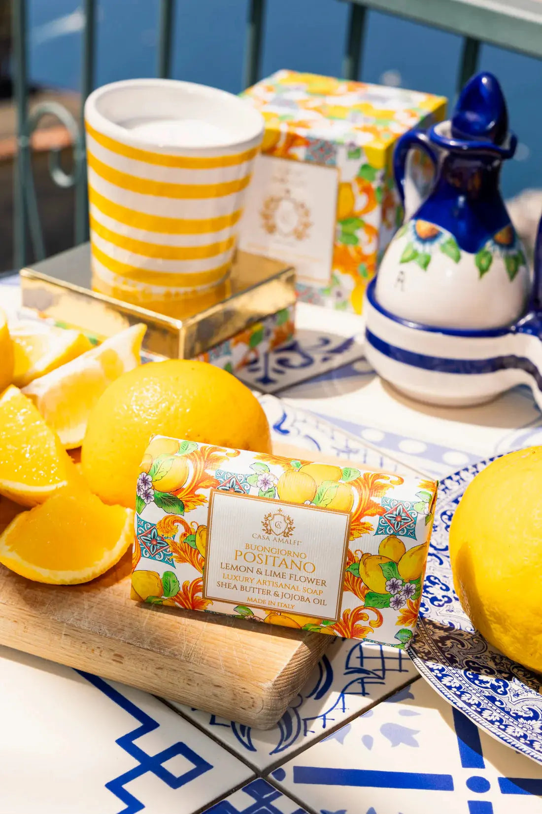 CASA AMALFI BUONGIORNO POSITANO HAND PAINTED CANDLE - Lemon Basil & Mandarin CASA AMALFI